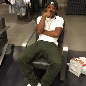 Meet your Posher, Grady